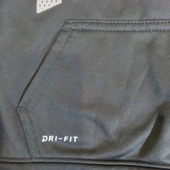 Unisex Black Nike Dri-Fit Hoodie Size 3T - Picture 5 of 5